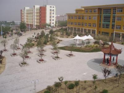 青島求實(shí)職業(yè)技術(shù)學(xué)院設(shè)施完善嗎？就業(yè)有保障嗎？