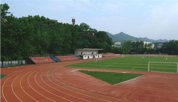 青島航空職業(yè)技術(shù)學(xué)校都開(kāi)設(shè)了哪些航空服務(wù)專(zhuān)業(yè)？